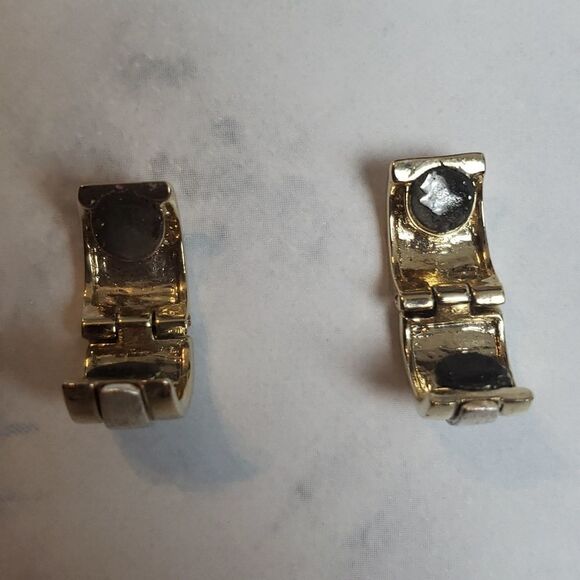 Vintage Magnetic Clip on Earrings - Picture 3 of 5